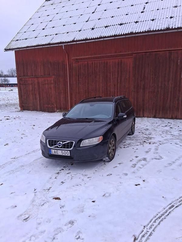 Begagnad 2011 Volvo V70 Kombi | 20 000 kr - Bild 1/4