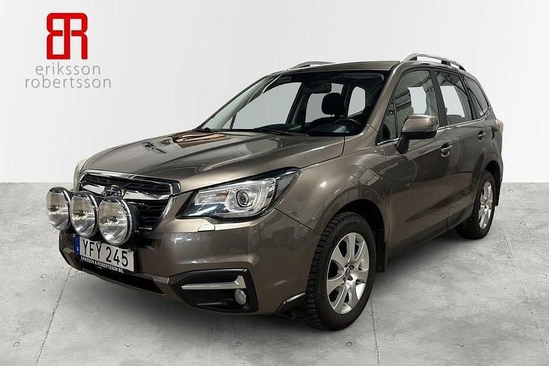 Brun Begagnad 2016 Subaru Forester SUV | 179 900 kr (Dyr) - Bild 1/4