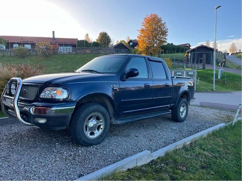Blå Begagnad 2002 Ford F-150 XLT Pickup | 57 000 kr (Bra pris) - Bild 1/4