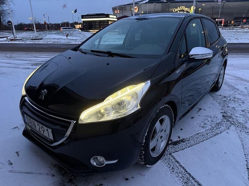 Begagnad 2014 Peugeot 208 Halvkombi | 69 900 kr (Marknadspris) - Bild 1/4
