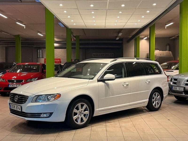 Vit Begagnad 2014 Volvo V70 Kombi | 99 900 kr (Marknadspris) - Bild 1/4
