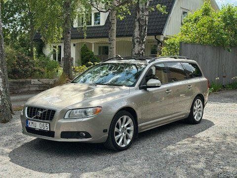 Brun Begagnad 2009 Volvo V70 Kombi | 72 000 kr (Bra pris) - Bild 1/4