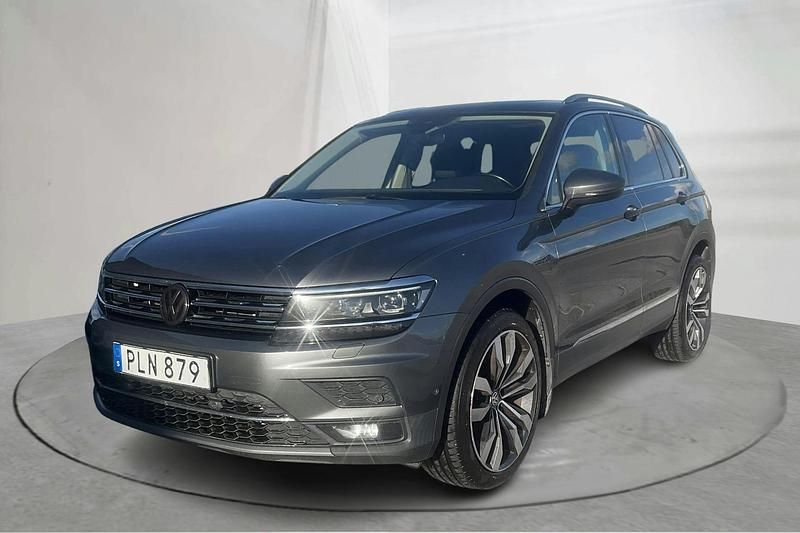 Silver Begagnad 2018 VW Tiguan GT SUV | 205 000 kr (Marknadspris) - Bild 1/4