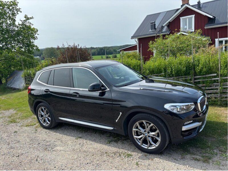 Svart Begagnad 2019 BMW X3 SUV | 295 000 kr (Superpris) - Bild 1/4