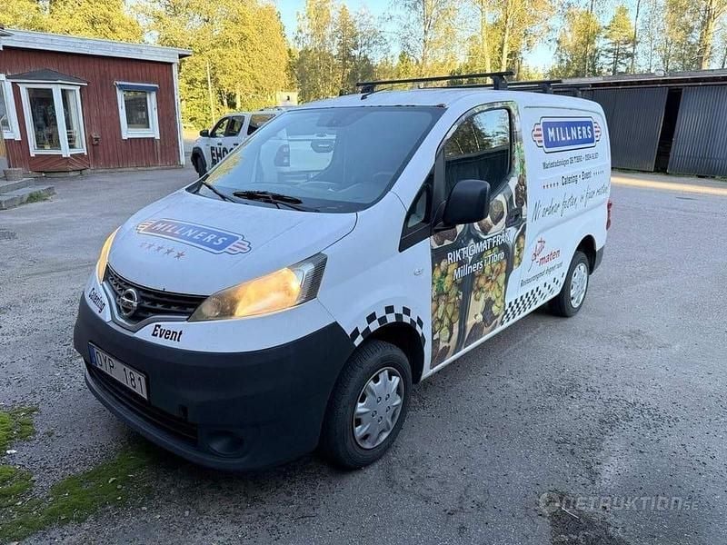 Begagnad Nissan NV200 86 HK (63 kW) 2012 Vit Minibuss