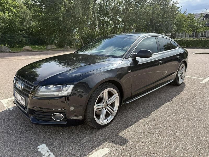 Svart Begagnad 2010 Audi A5 Sportback Business Halvkombi | 89 900 kr (Marknadspris) - Bild 1/4
