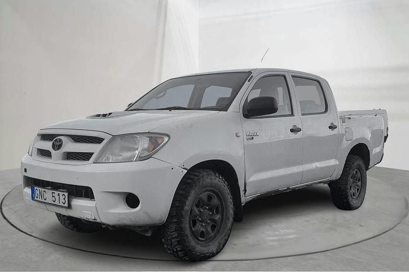 Vit Begagnad 2007 Toyota HiLux Pickup | 139 000 kr (Marknadspris) - Bild 1/4