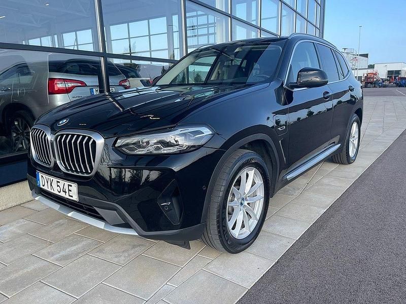 Svart Begagnad 2022 BMW X3 SUV | 404 900 kr (Superpris) - Bild 1/4