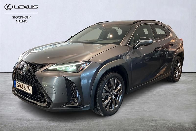 Begagnad Lexus UX 250h Sport Design Packet 186 HK (136 kW) 2022 Grå SUV