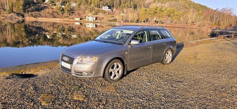 Grå metallic Begagnad 2006 Audi A4 Kombi | 49 000 kr (Lite dyr) - Bild 1/4