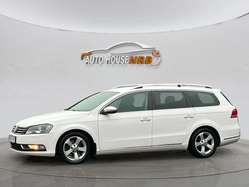 Vit Begagnad 2015 VW Passat Kombi | 89 900 kr (Marknadspris) - Bild 1/4
