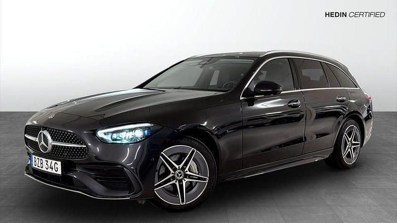 Grå Begagnad 2022 Mercedes C300 AMG line Kombi | 379 900 kr (Dyr) - Bild 1/4