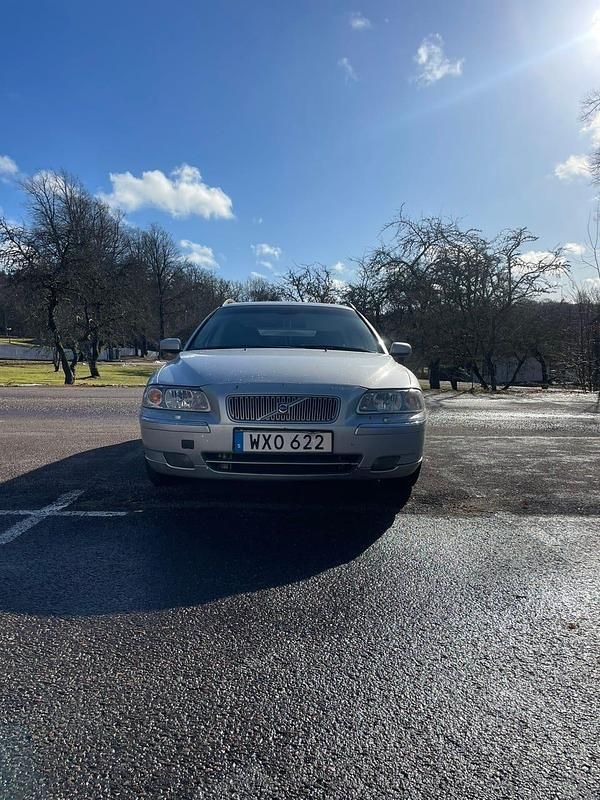 Begagnad Volvo V70 185 HK (136 kW) 2006 Kombi