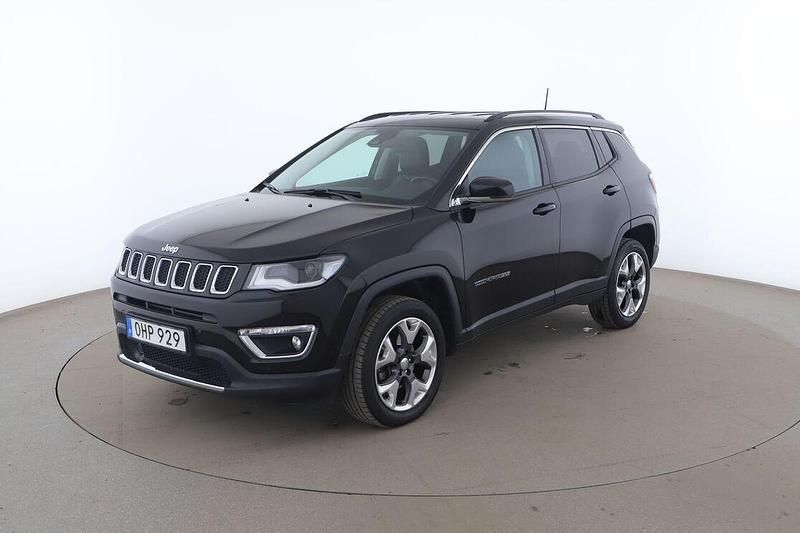 Svart Begagnad 2018 Jeep Compass SUV | 197 000 kr (Marknadspris) - Bild 1/3