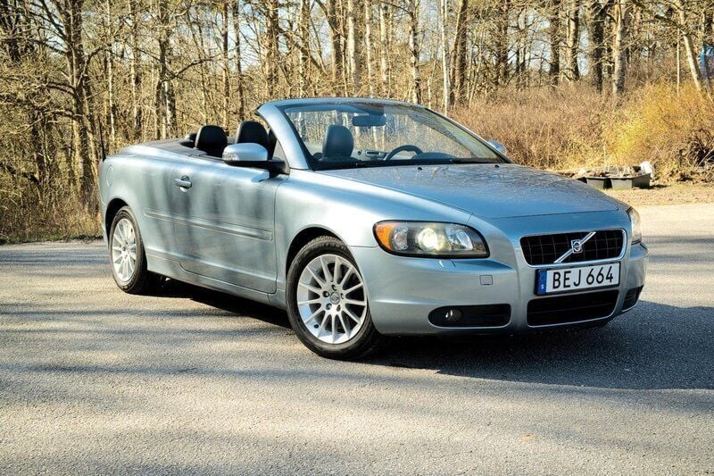 Blå Begagnad 2008 Volvo C70 Momentum Cab | 115 000 kr (Marknadspris) - Bild 1/4