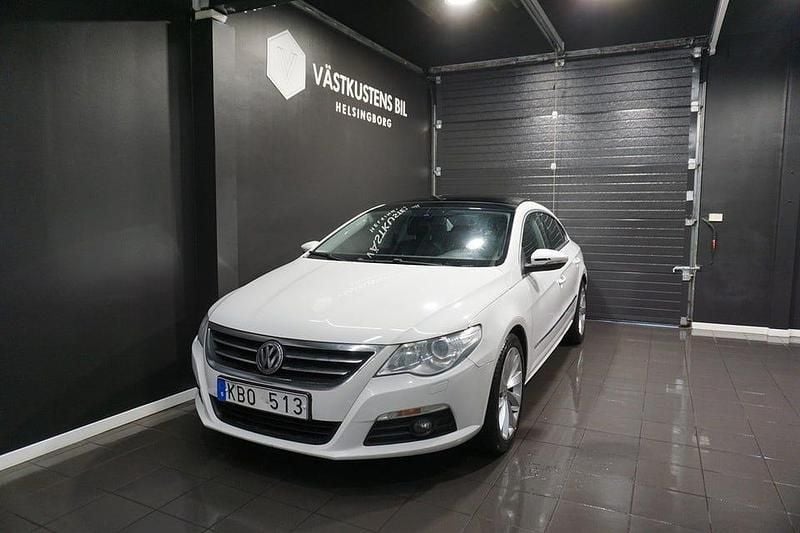 Begagnad VW Passat Highline 170 HK (125 kW) 2009 Vit Sportkupé