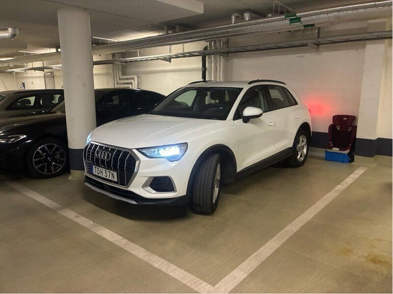 Vit Begagnad 2019 Audi Q3 Advanced SUV | 235 000 kr (Marknadspris) - Bild 1/4