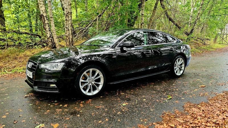 Svart Begagnad 2016 Audi A5 Sportback Proline Halvkombi | 174 000 kr (Lite dyr) - Bild 1/4