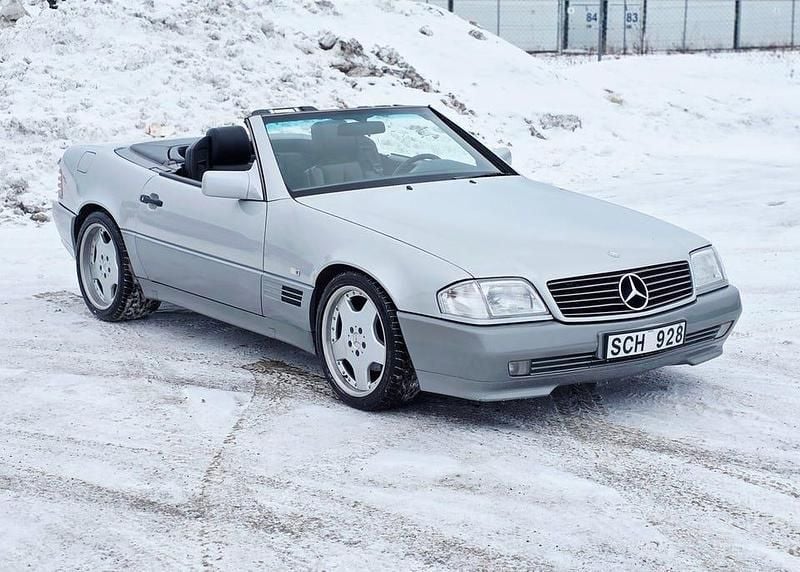 Begagnad Mercedes SL500 326 HK (239 kW) 1991 Grå