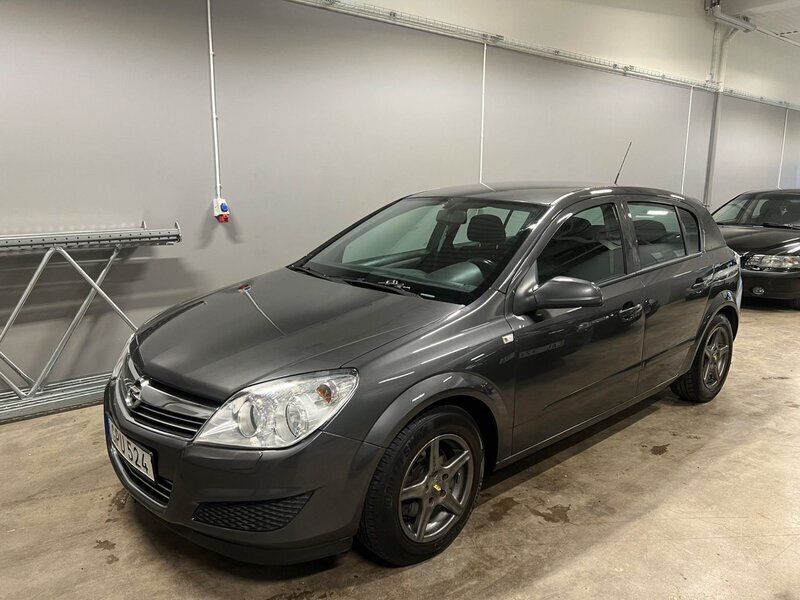 Grå Begagnad 2008 Opel Astra Halvkombi | 26 500 kr (Marknadspris) - Bild 1/4