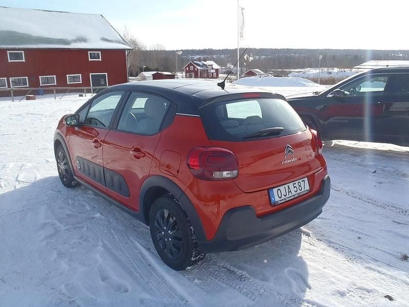Begagnad Citroën C3 82 HK (60 kW) 2016 Orange metallic Halvkombi