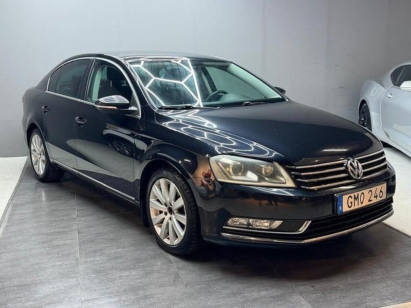 Begagnad VW Passat 214 HK (157 kW) 2012 Svart