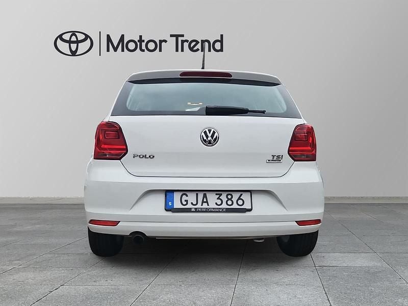Begagnad VW Polo 91 HK (66 kW) 2016 Vit Halvkombi