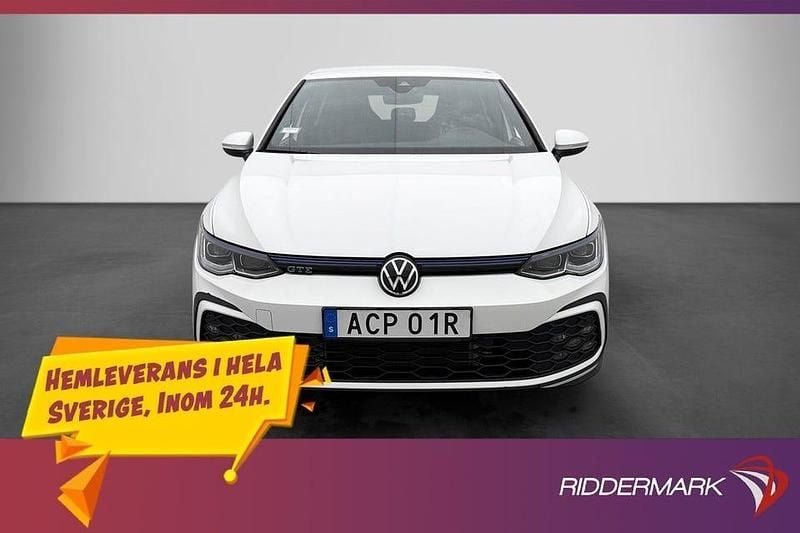 Begagnad VW Golf VIII GTE 245 HK (180 kW) 2020 Vit Halvkombi