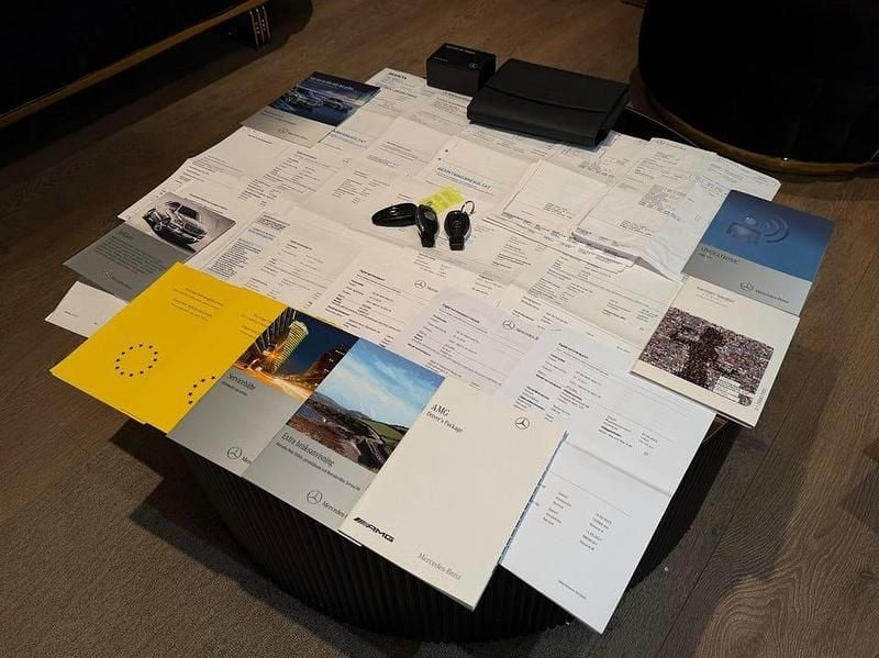 Begagnad Mercedes ML63 AMG AMG 665 HK (489 kW) 2013 Svart SUV