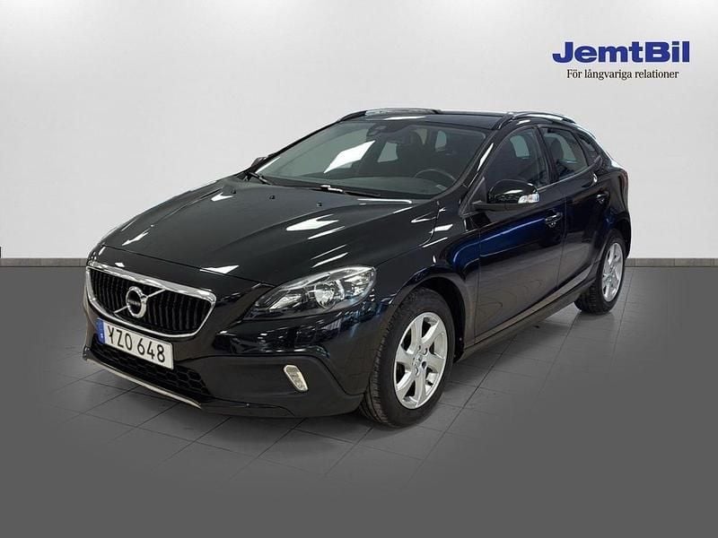 Svart Begagnad 2017 Volvo V40 CC Kombi | 149 000 kr (Bra pris) - Bild 1/4