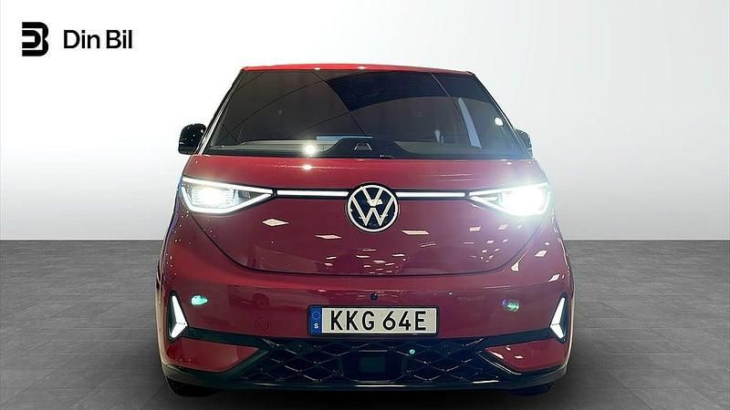 Begagnad VW ID. Buzz GTX 250 kW (340 HK) 2025 Röd Minibuss