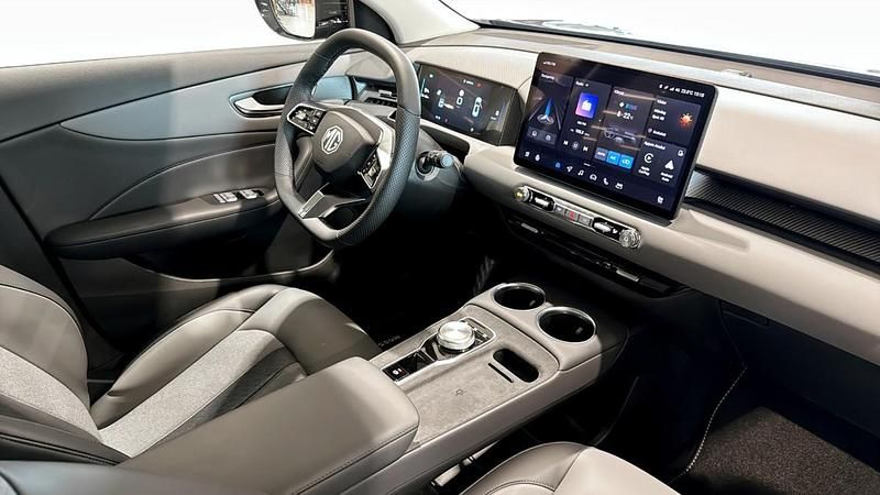 Ny MG S5 Luxury 139 kW (189 HK) 2025 Grå SUV