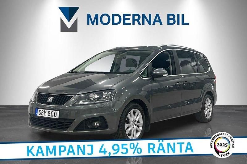 Mörkgrå (grå) Begagnad 2013 Seat Alhambra Style Minibuss | 99 900 kr (Marknadspris) - Bild 1/4