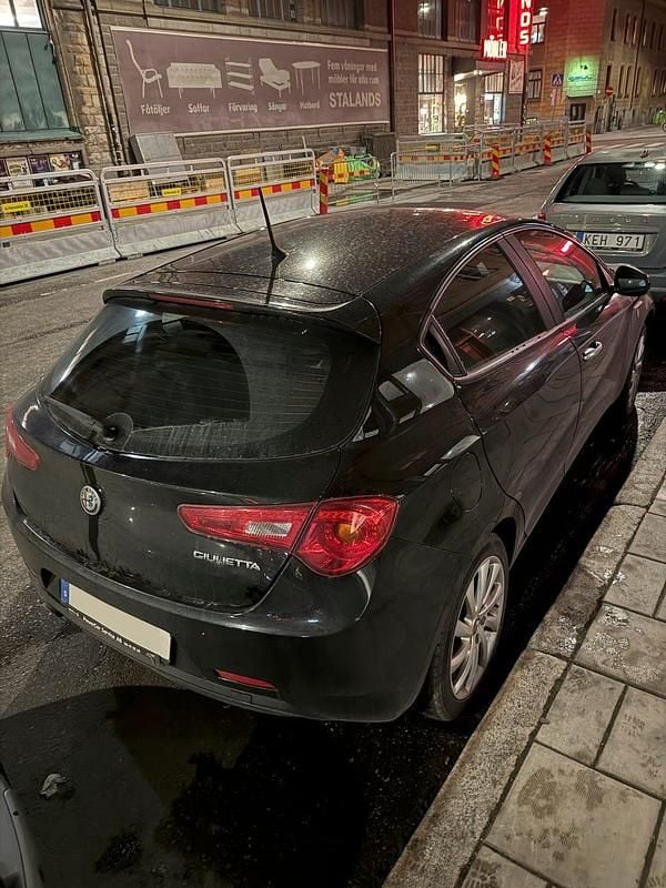 Begagnad Alfa Romeo Giulietta 120 HK (88 kW) 2017 Halvkombi