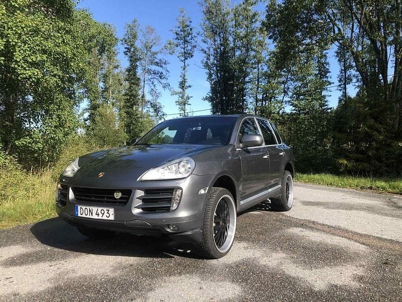 Grå Begagnad 2010 Porsche Cayenne S SUV | 119 999 kr (Bra pris) - Bild 1/4