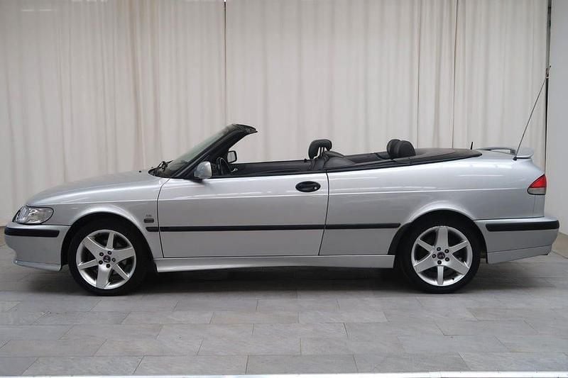 Begagnad Saab 9-3 185 HK (136 kW) 2001 Grå Cab