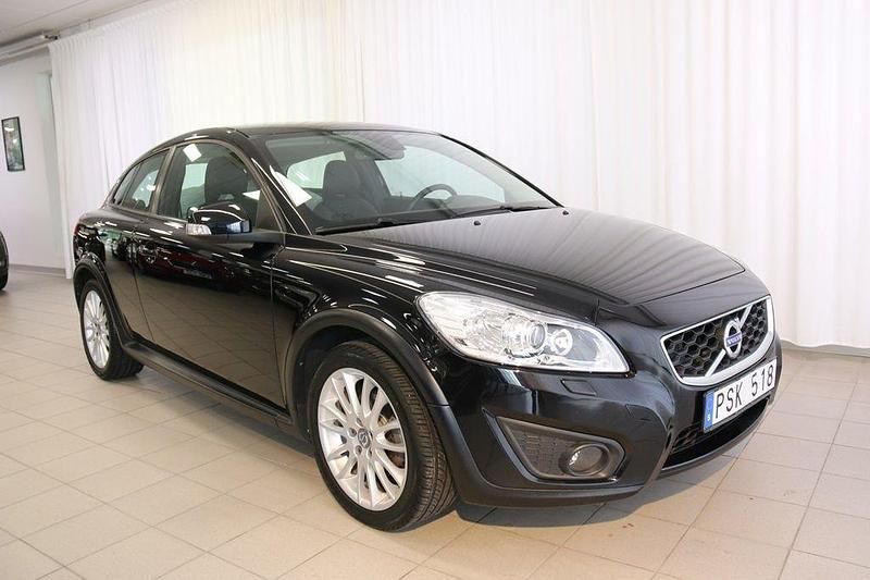 Svart Begagnad 2010 Volvo C30 Halvkombi | 89 000 kr (Marknadspris) - Bild 1/4