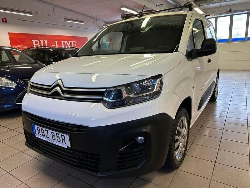 Vit Begagnad 2019 Citroën Berlingo Minibuss | 84 900 kr (Bra pris) - Bild 1/4