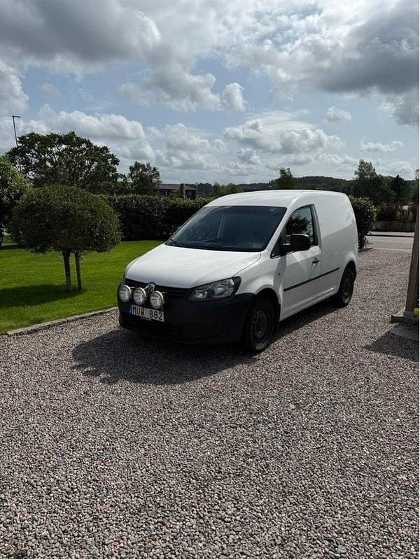 Vit Begagnad 2013 VW Caddy Minibuss | 59 000 kr (Bra pris) - Bild 1/4