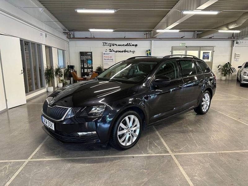 Svart Begagnad 2017 Skoda Octavia Business Line Kombi | 139 900 kr (Lite dyr) - Bild 1/4