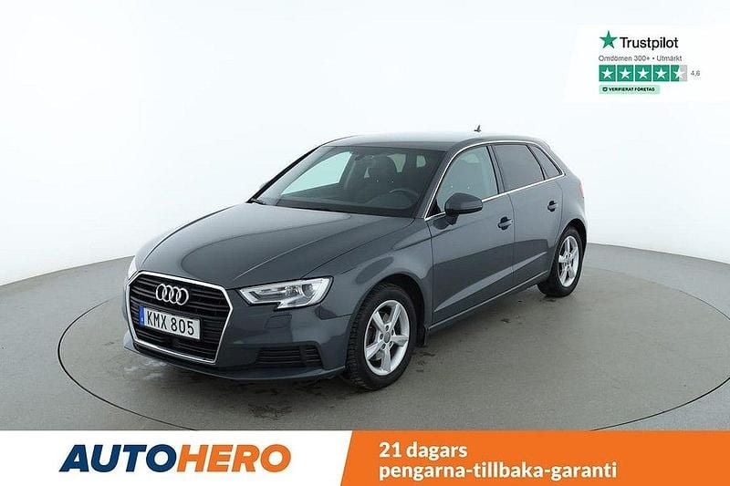 Grå Begagnad 2018 Audi A3 Sportback Halvkombi | 220 000 kr (Lite dyr) - Bild 1/4