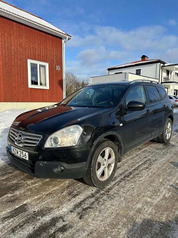 Begagnad Nissan Qashqai +2 141 HK (103 kW) 2009 SUV