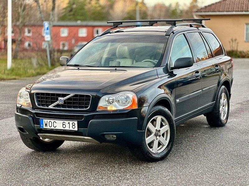 Svart Begagnad 2005 Volvo XC90 Summum SUV | 49 000 kr (Superpris) - Bild 1/4