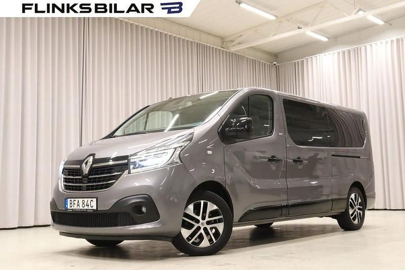 Grå Begagnad 2020 Renault Trafic SE Minibuss | 369 800 kr (Dyr) - Bild 1/4