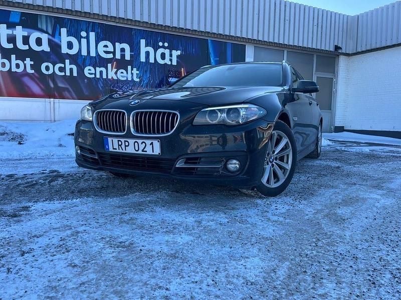 Begagnad BMW 520 190 HK (139 kW) 2014 Svart Kombi