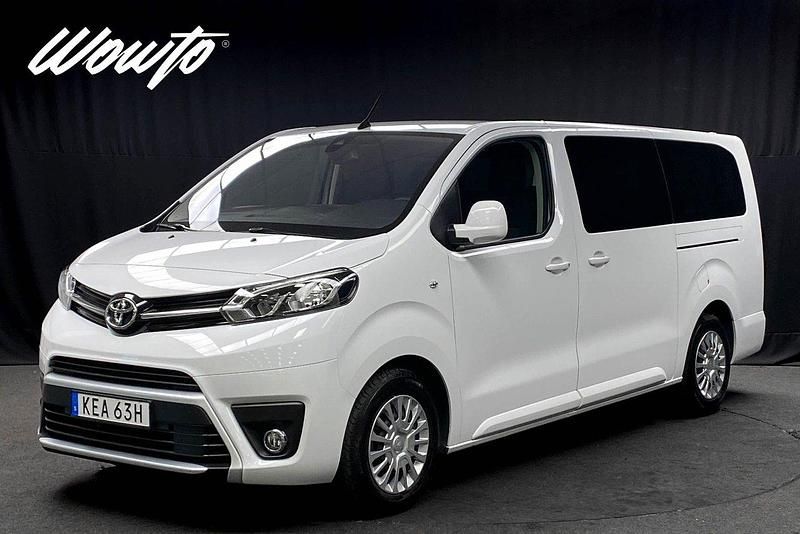 Vit Begagnad 2023 Toyota Proace Verso Kombi | 429 800 kr (Dyr) - Bild 1/3