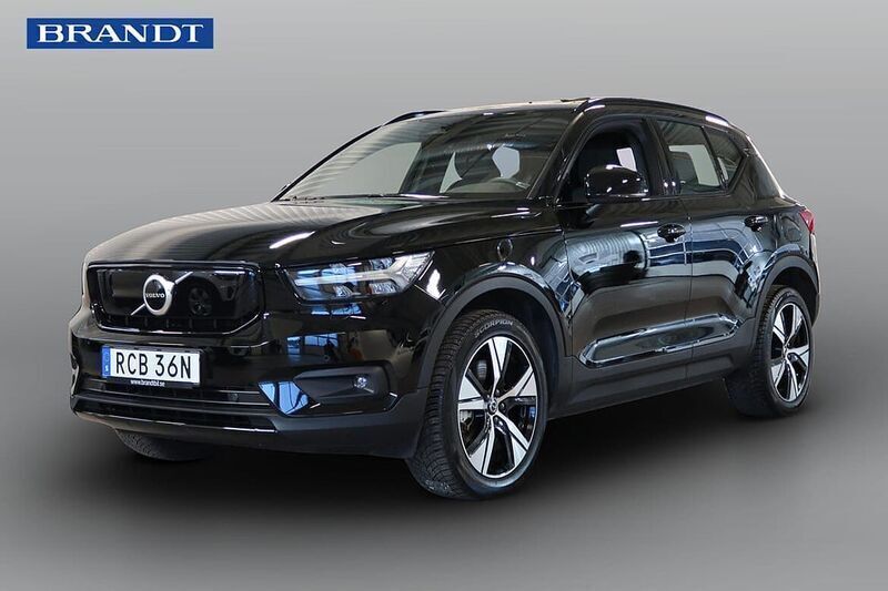Svart Begagnad 2022 Volvo XC40 Plus SUV | 369 900 kr - Bild 1/4