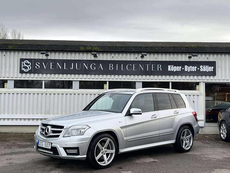 Silver Begagnad 2012 Mercedes GLK220 AMG line SUV | 109 900 kr (Bra pris) - Bild 1/4
