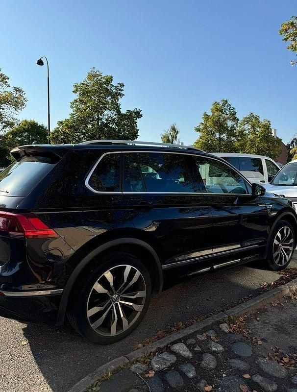 Svart Begagnad 2018 VW Tiguan GT SUV | 245 000 kr (Marknadspris) - Bild 1/3