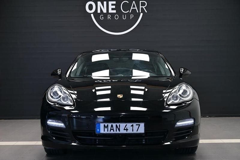 Begagnad Porsche Panamera S E-Hybrid Sport 379 HK (278 kW) 2012 Svart Sedan